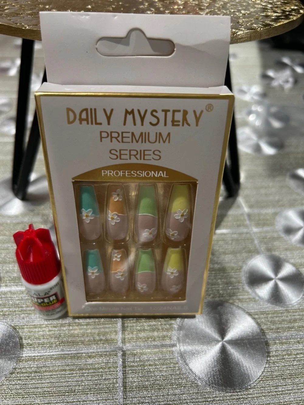 Premium Series Pastel Floral Press on Nails Set with Glue. 12-24 nails